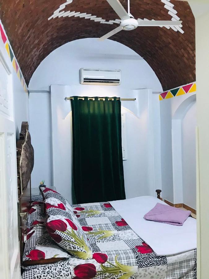 Gamal Robob Nubian Guest House Aswan Bagian luar foto